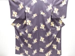 破れ色紙に源氏車模様小紋着物